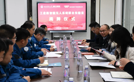 屏幕截图 2021-12-08 185515.png